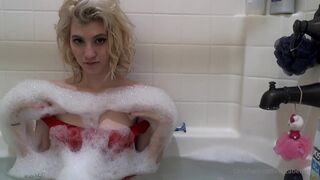 Elizabeth Reed, elizabethreed Vicious priestess shows large forms.