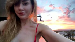 Alexis Kline, thot sweet pussy pulls the cap