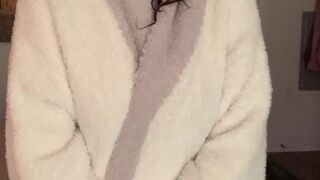 Grace, emoskittle, givingyougrace Mature babe masturbates pussy