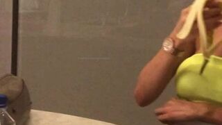 Victoria Fox Impressive wench pulls vaginal opening