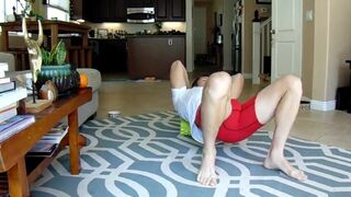 Nicole Aniston fucks herself on the sofa