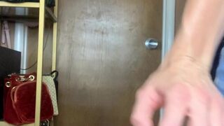 Miss Kenzie Ann, Mackenzie Thoma, misskenzieanne Busty chick rubs her body with oil