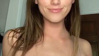 Britni Kitten, britnikitten  I forgot to close the fries and turn on private