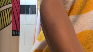 Amira Brie, Princess Amira B, brieamira Exquisite curvy fucks himself dildo