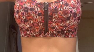 Amira Brie, Princess Amira B, brieamira Sultry blonde masturbating shaved pussy