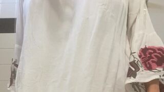 Amira Brie, Princess Amira B, brieamira mother in stockings pulls the cap