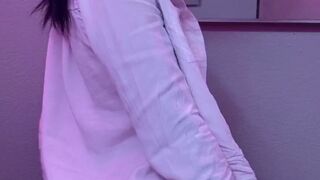 Karli Mergenthaler, karlimergenthaler t terry cap to holes