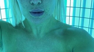 Amber Jade onlyfans Charming teasing cap