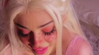 Kristen Hancher onlyfans Luxurious chick caresses lips sex