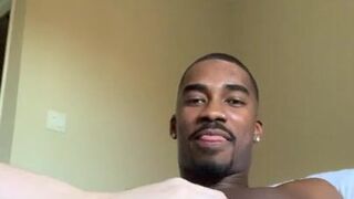 Ariettaadamsxxx onlyfans shows how deep a toy can be in your mouth