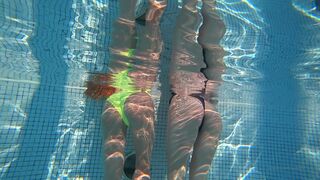 Alice Bong onlyfans Russian prostitute masturbating pussy in the car