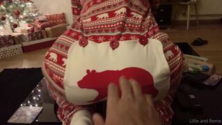 lillieinlove onlyfans Mature bitch stretches big labia