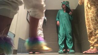 Kissa Sins onlyfans Busty beauty communicates in free chat