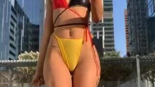 Edwina Isaacs (edwinacarlaisaac) onlyfans Crazy bitch furiously masturbating cunt