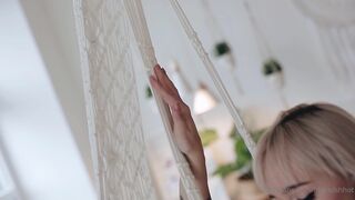 Alice Bong onlyfans Redhead babe with big tits masturbating cunt