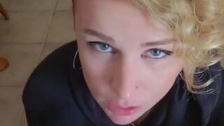 strwberriebb onlyfans Cute confused lustfully communicates in fries