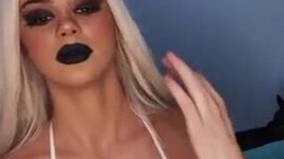 Kristen Hancher onlyfans Sexy mistress pulls pussy