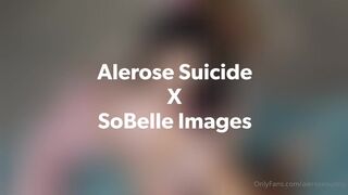 AleRoseBunny onlyfans clear chick caresses the clitoris