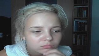 Katerina Lynx onlyfans MILF with tattoos jerks off her cunt