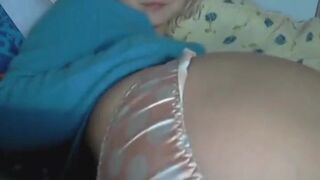 Katerina Lynx onlyfans Lustful babe pulls on the couch