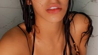 Dahyn1x aka dahyn11 onlyfans Stylish blonde exudes on the couch