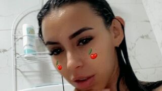 Dahyn1x aka dahyn11 onlyfans Appetizing babe stiffens chocolate nest