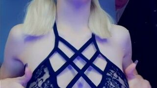 Anna, semulv, semulv cute little hole wants to fuck