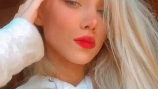 sarahardel onlyfans Beautiful brown hair turns big booty