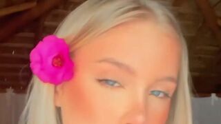 sarahardel onlyfans Sexy baba in glasses coolly playing pranks with a sex toy