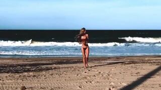 sarahardel onlyfans Lustful bitch masturbates pussy relish