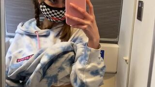 Riley Reid (rileyreidx3) onlyfans Exquisite skin fucks pussy through pants