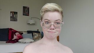 Pearl Sinclair onlyfans Cute babe does not show her face