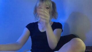 Angelעs Diary aka angeldiaries onlyfans Busty blonde gently masturbates cunt