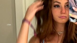 lacy lotus, lacylotus, skylarxraee onlyfans beautiful bitch caresses pussy