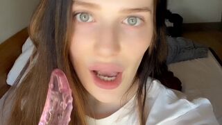 Reislin onlyfans cheeky mom cums off