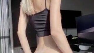Lola Bunny (lolabunnytape) onlyfans Hot prostitute shows big tits