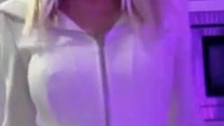 Lola Bunny (lolabunnytape) onlyfans Gorgeous chick fucks cunt with sex toy