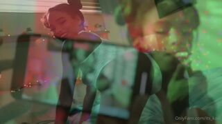 Its_Kaai Busty slut gently wrestles pussy