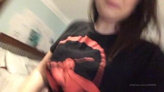 Ariellelael, heluvcoco, uniquelael onlyfans Pretty young teen masturbates pussy