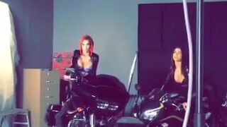 Anna Bell Peaks (AnnaBellPeaks) onlyfans found a place where jerk off