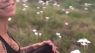 Anna Bell Peaks (AnnaBellPeaks) onlyfans Mature fucks her ass