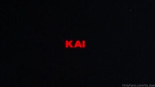 Its_Kaai Sultry woman fiercely jerks her pussy