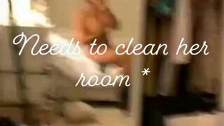 Emira Kowalska (Emira Foods) onlyfans Gorgeous wench caresses intimate places