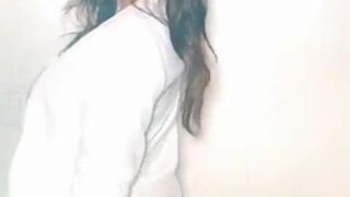 Emira Kowalska (Emira Foods) onlyfans Bitch poses naked