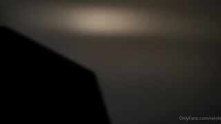 Reislin onlyfans Juicy chick fingers her shaved holes