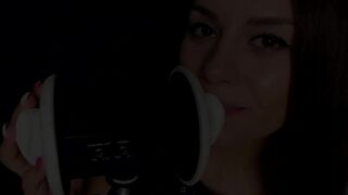 Honeygirl onlyfans Gorgeous chick caresses shaved cunt