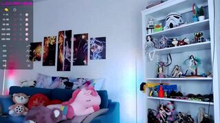 madnessalise chaturbate Cute chick jerks both holes