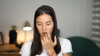 effyloweell sweet girl playing with dildos