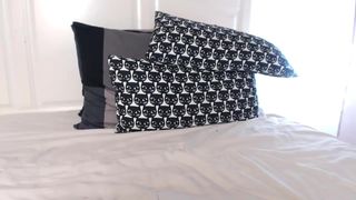 wolf_berry shows chest