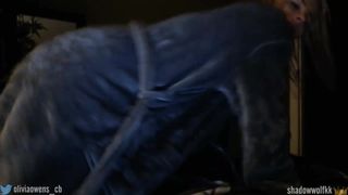 oliviaowens showed her pussy